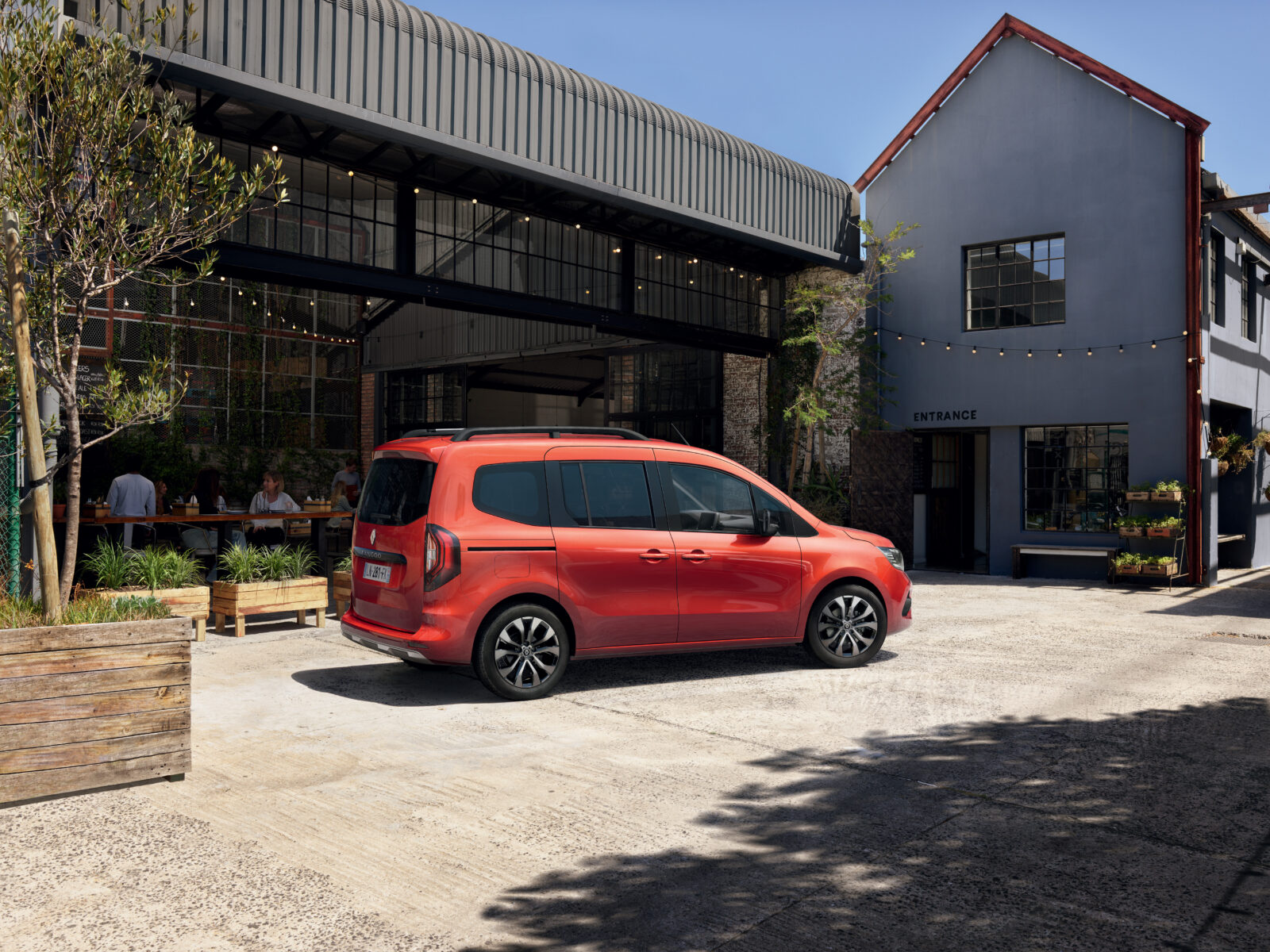Renault Kangoo Furgón y Combi eléctricos: batería de 52 kWh y hasta 354 km de autonomía