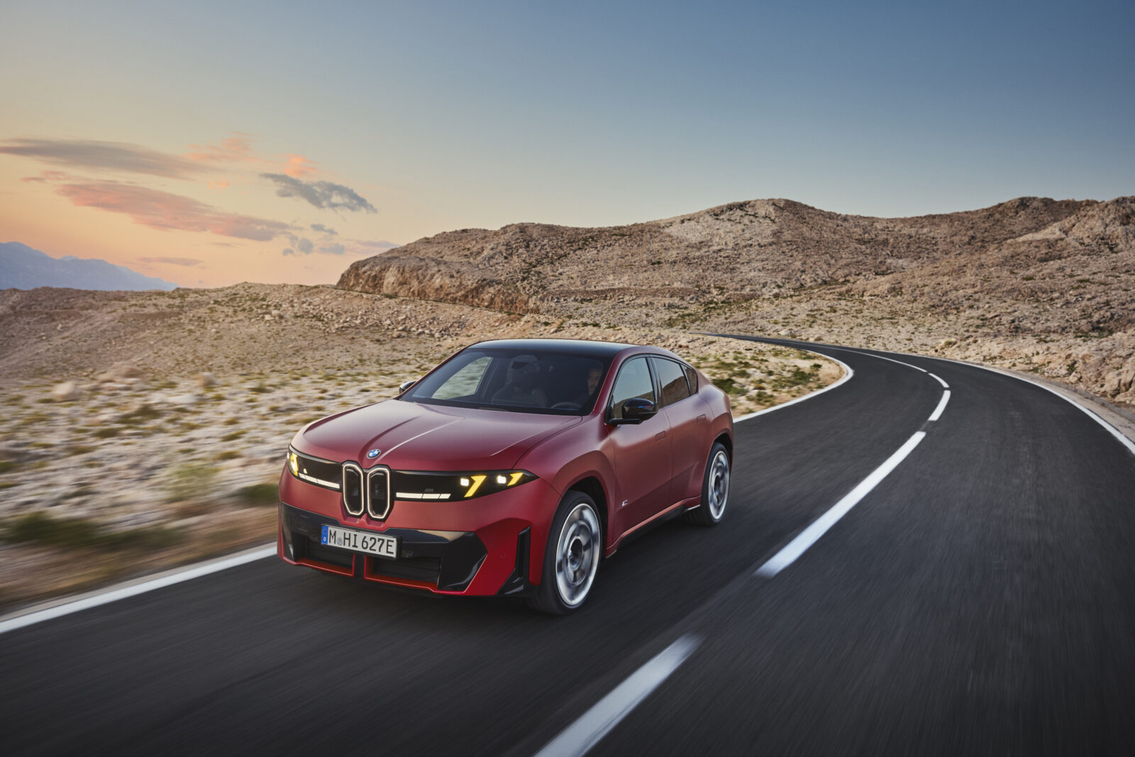 BMW iX4: la versión coupé eléctrica de la Neue Klasse llegará en marzo de 2027