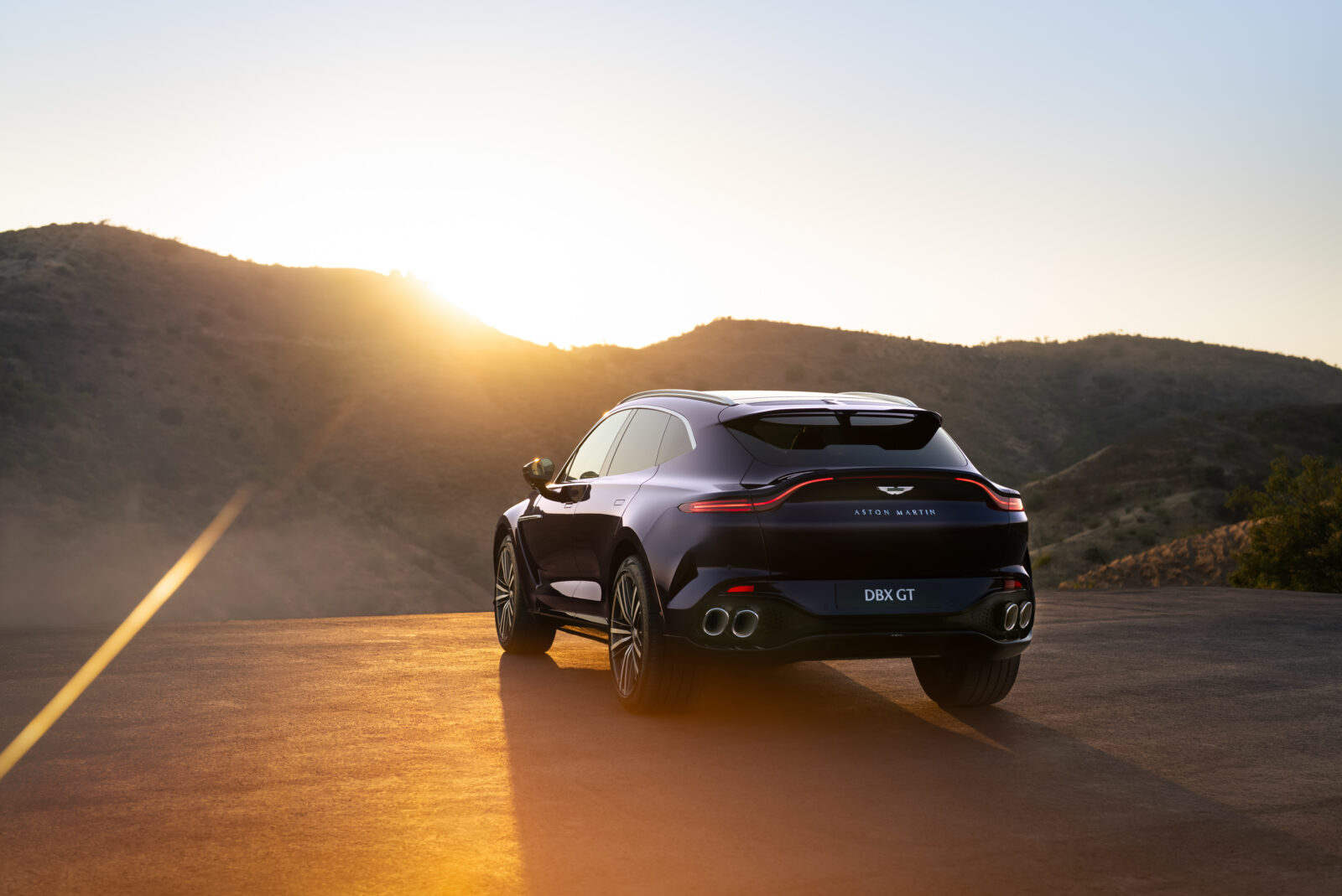 Aston Martin DBX GT: la versión más lujosa y confortable del SUV británico