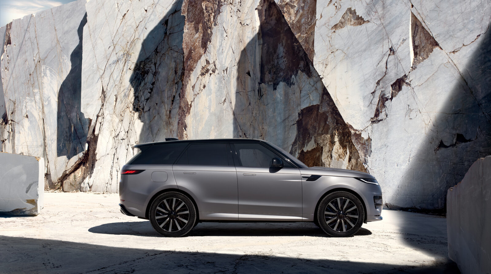 Range Rover Sport Electric: 550 CV y 0 a 100 km/h en 4,5 segundos