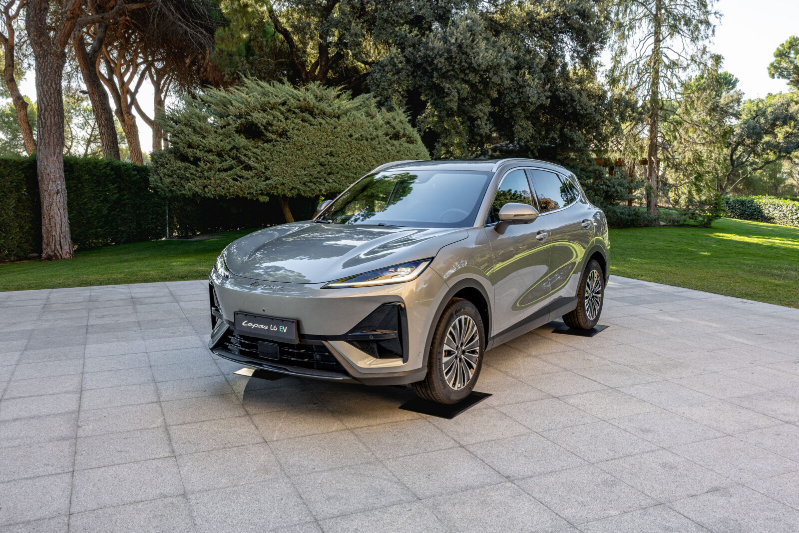 LEPAS L4 EV y L6 EV: los SUV eléctricos de la marca llegan en 2027