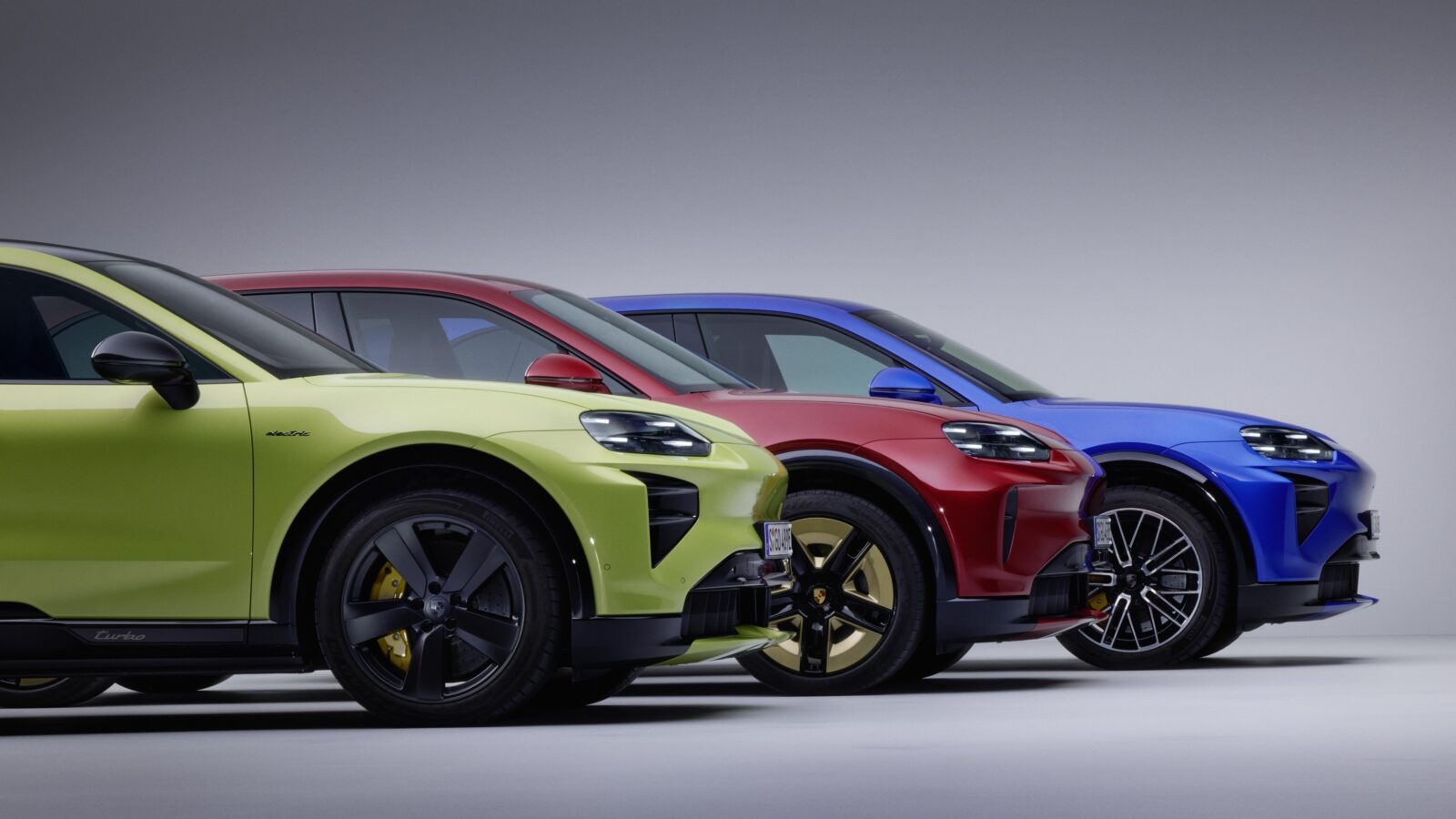 Porsche Cayenne Electric: puertas eléctricas, carga inductiva y 92 colores más