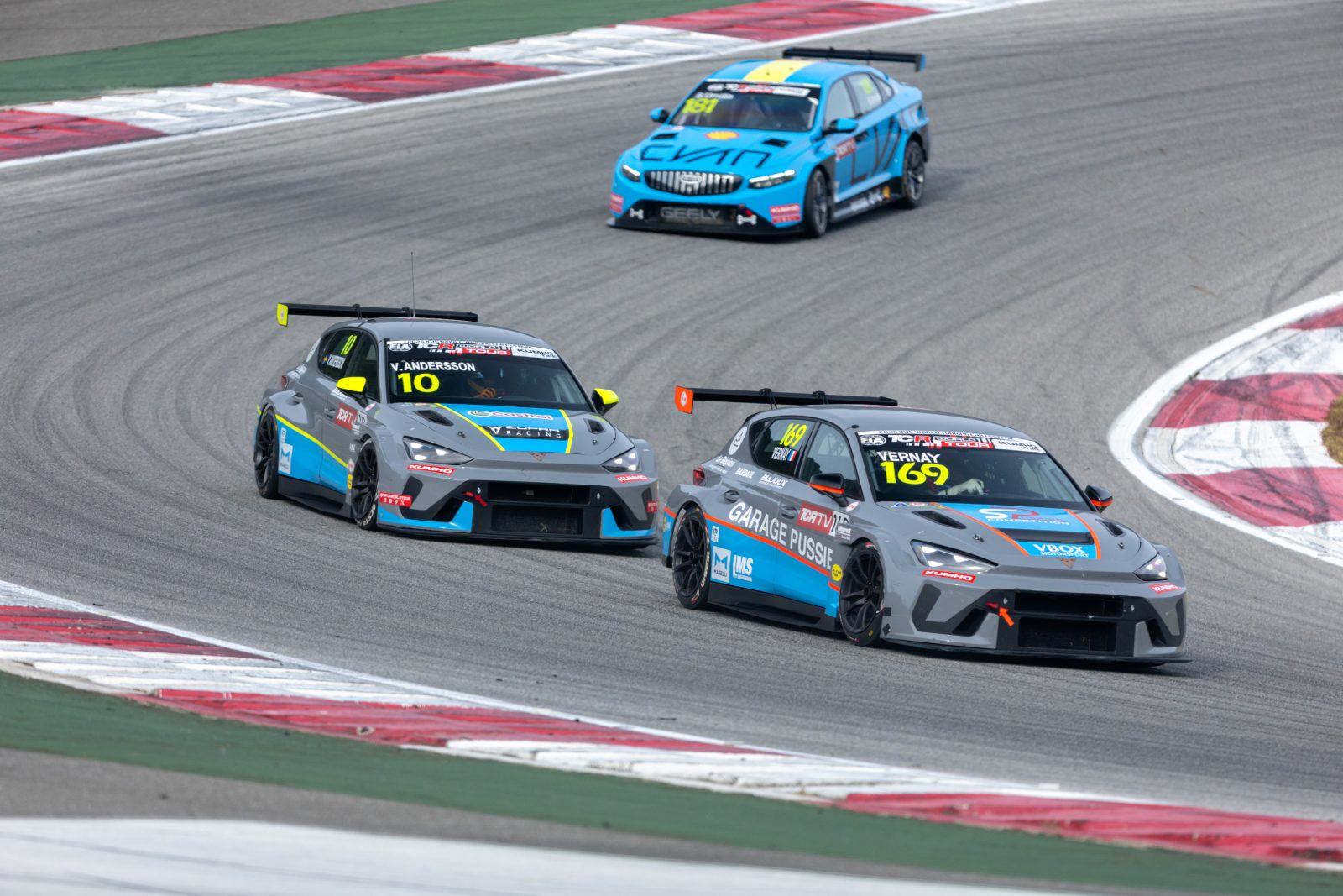 Viktor Andersson logra su primera victoria en el TCR World Tour con el CUPRA León VZ TCR