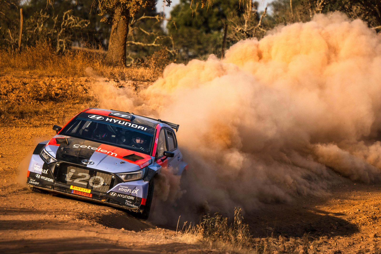 Óscar Fuertes Jr., con 15 años, prueba el Hyundai i20 N Rally2 Step2