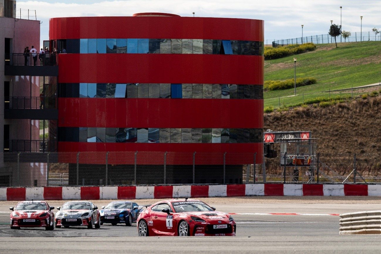 GR Cup Spain en Navarra: Marcos de Diego gana la Carrera 1 y Marco Aguilera la Carrera 2