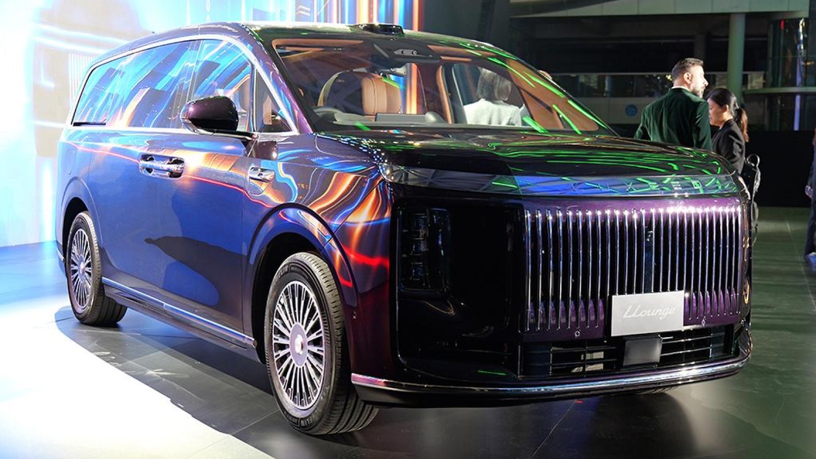 Luxeed llevará seis modelos electrificados al mercado global, empezando por el Stormax y el LLounge