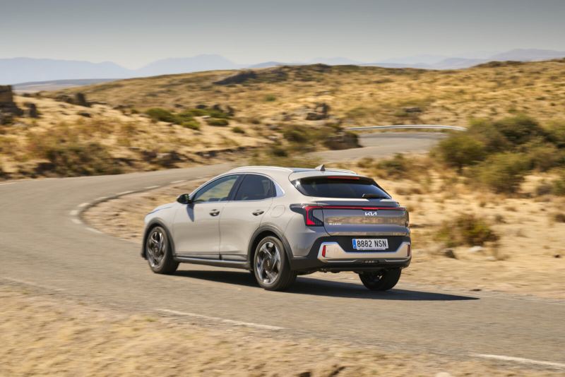 Kia XCeed renovado: doble pantalla de 12,3 pulgadas y desde 19.860 €