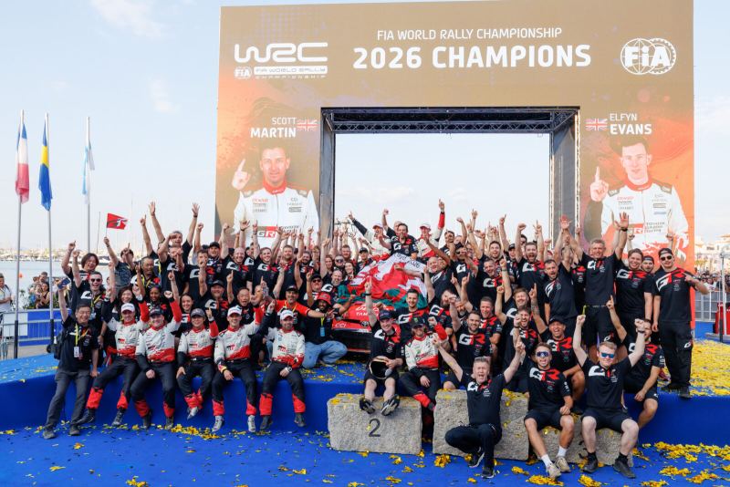 Elfyn Evans, campeón del mundo de rallys con Toyota en el último tramo