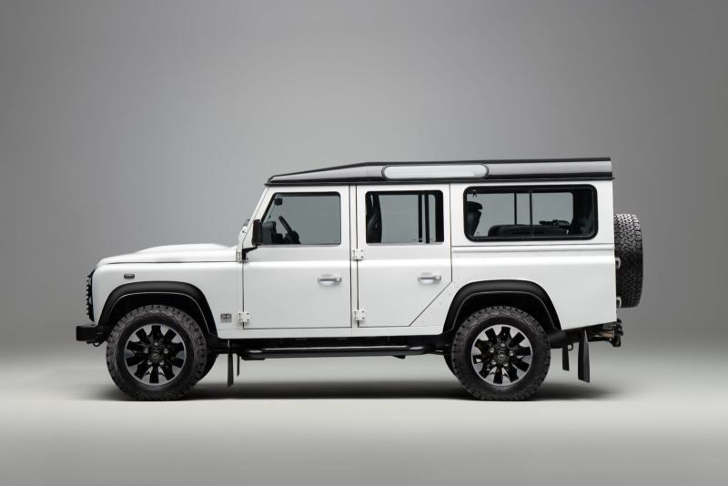 Defender Classic ofrece convertir los Defender 90 y 110 en un Works V8