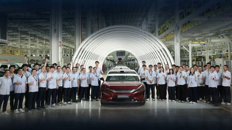 BYD fabrica el coche número 10 millones de su serie Dynasty