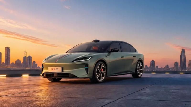 Hongqi Tiangong 07: berlina eléctrica de 5 metros con arquitectura de 800 V