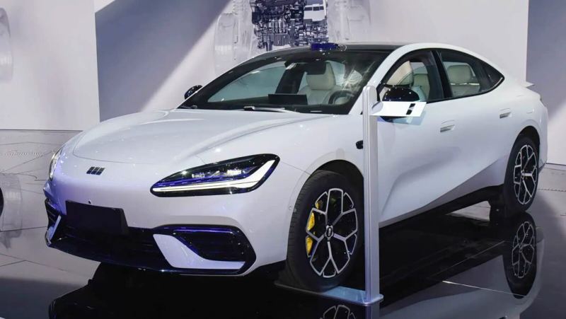 Geely Galaxy TT: berlina eléctrica de 800 V que acelera de 0 a 100 en 3,8 s