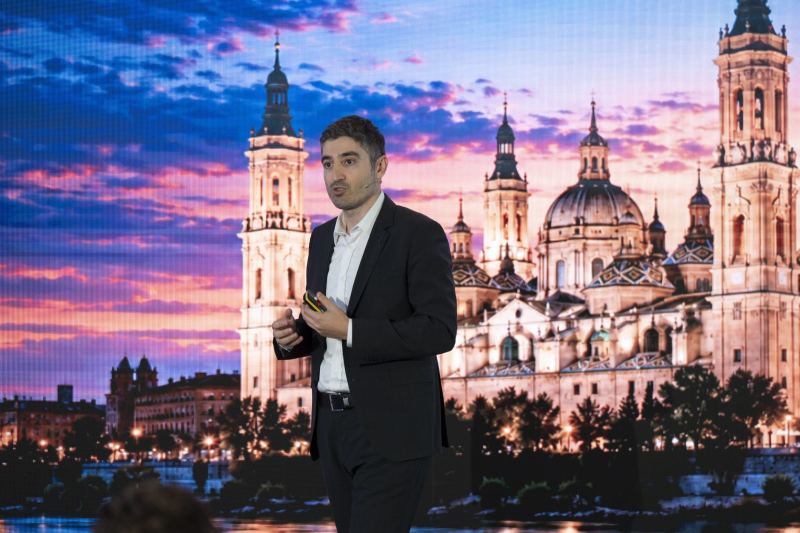 Renault reúne en Zaragoza su gama híbrida E-Tech fabricada en España