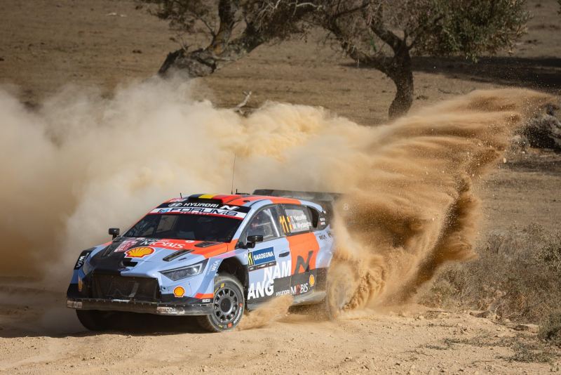 Hyundai cierra la era Rally1 en Cerdeña con un cuarto puesto de Fourmaux