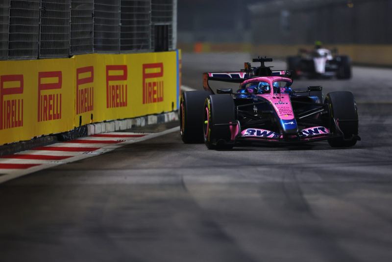 Verstappen gana en Singapur con una sola parada y pleno de fin de semana, según Pirelli