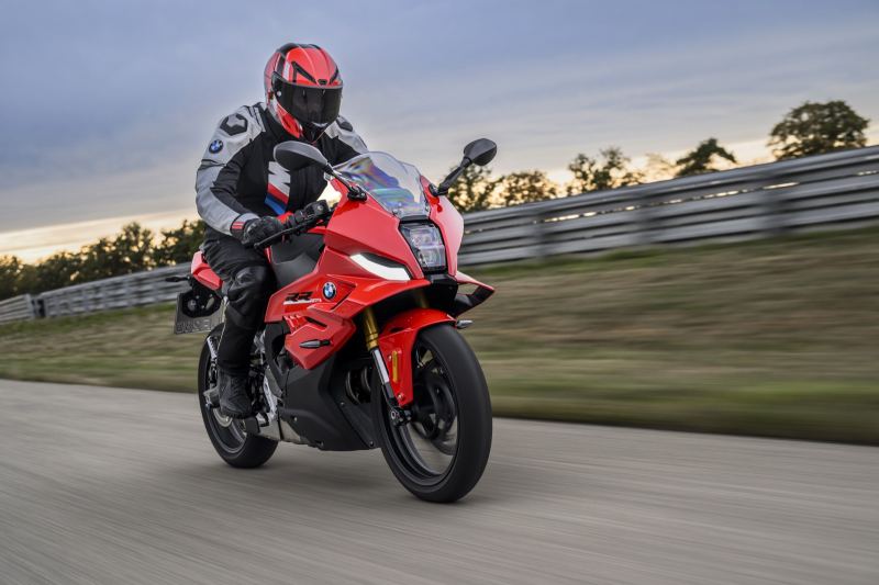BMW F 450 RR: supersport de 48 CV y 177 kg, desde 7.150 € en el primer semestre de 2027