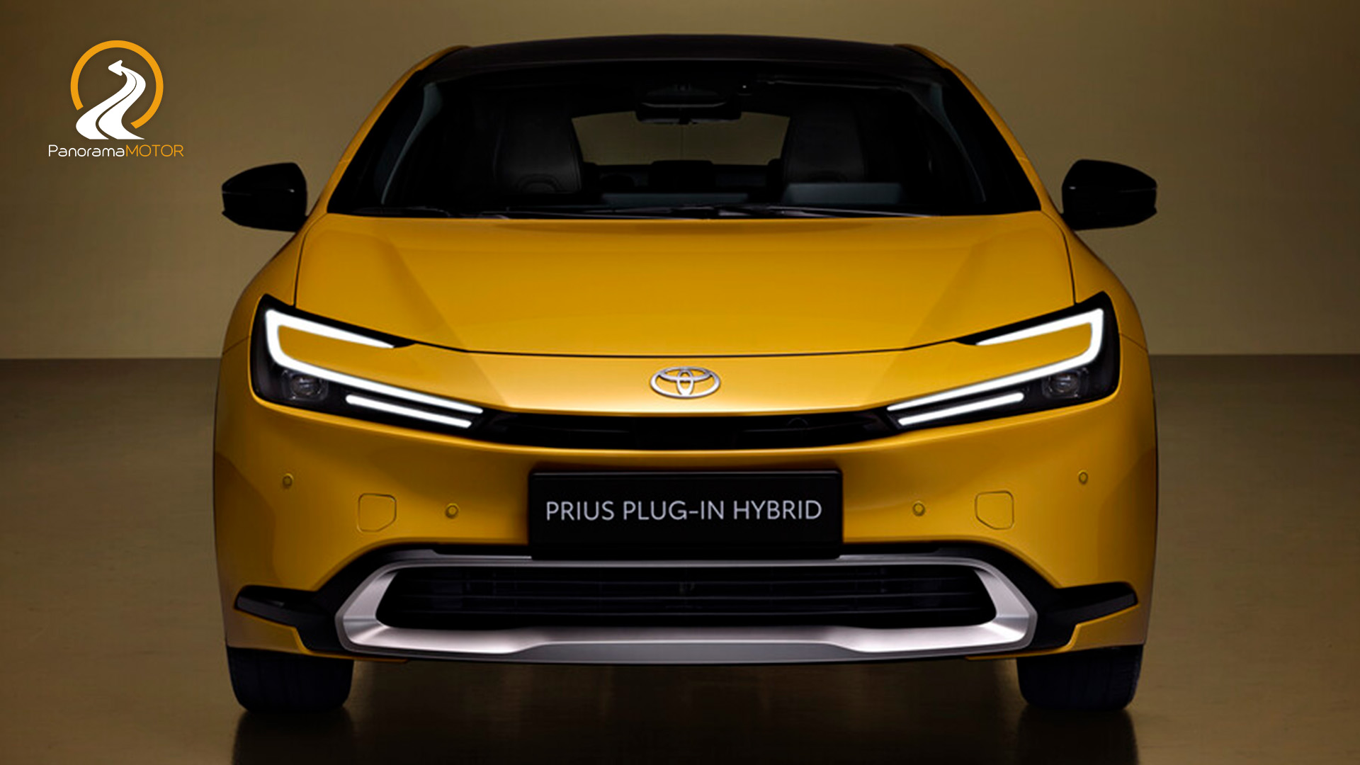 Toyota Prius PHEV 2023